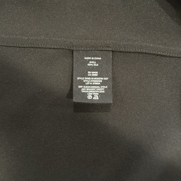 Theory silk sleeveless blouse - Picture 6 of 6